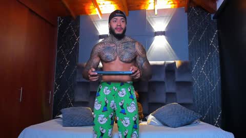 Nick online show from 12/25/24, 03:49