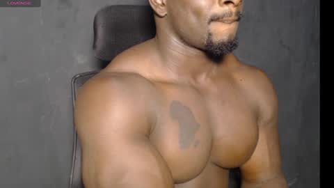 Snapshot of musclegodsammy23 chatting on 12/04/24, 08:12 musclegod23 online show from 12/04/24, 08:12