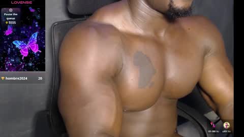 Snapshot of musclegodsammy23 chatting on 12/13/24, 07:58 musclegod23 online show from 12/13/24, 07:58