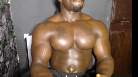 Snapshot of musclegodsammy23 chatting on 01/22/25, 02:26 musclegod23 online show from 01/22/25, 02:26