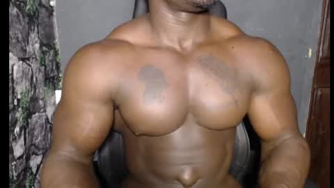 Snapshot of musclegodsammy23 chatting on 02/02/25, 12:19 musclegod23 online show from 02/02/25, 12:19