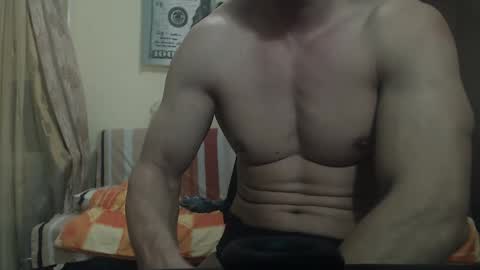Snapshot of musculargod chatting on 01/25/25, 09:04 SexyMuscled online show from 01/25/25, 09:04