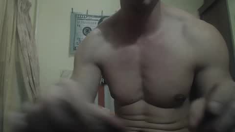 Snapshot of musculargod chatting on 02/18/25, 10:03 SexyMuscled online show from 02/18/25, 10:03