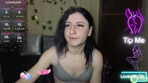 Jeneva online show from 10/25/25, 06:35