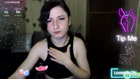 Jeneva online show from 10/31/25, 07:04