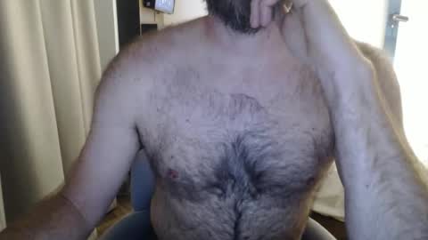 Snapshot of mushman87 chatting on 10/23/25, 05:23 Mushman online show from 10/23/25, 05:23