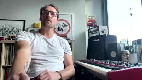 Snapshot of mustacheridesforall chatting on 10/05/25, 07:56 Perfectly Average online show from 10/05/25, 07:56