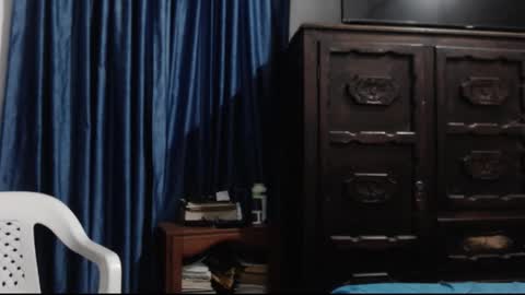 muyganoso24 online show from 11/19/25, 02:22