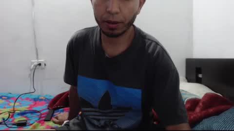 muyganoso24 online show from 11/20/25, 01:28