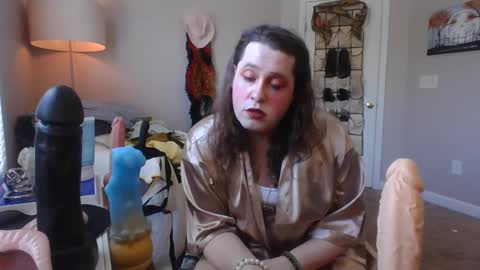 Snapshot of mxsissycharlotte chatting on 01/15/25, 07:44 Mx Charlotte online show from 01/15/25, 07:44