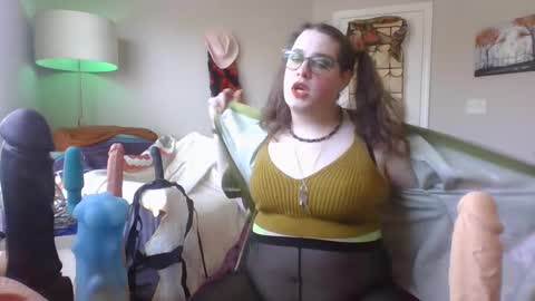 Snapshot of mxsissycharlotte chatting on 02/18/25, 08:14 Mx Charlotte online show from 02/18/25, 08:14