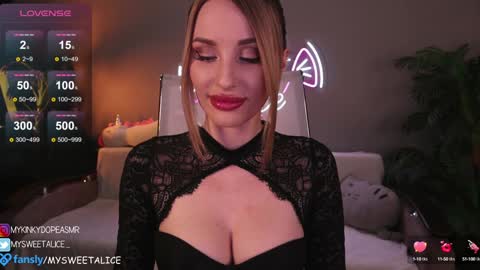 Snapshot of my__sweet__alice chatting on 12/10/24, 07:11 mysweetalice online show from 12/10/24, 07:11