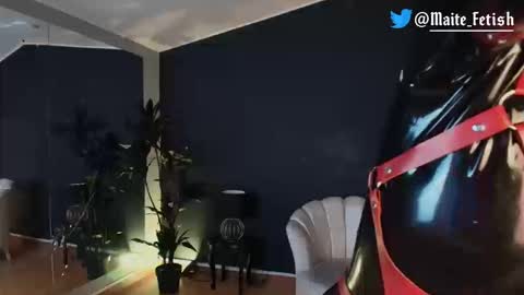 Maite online show from 11/15/25, 01:18