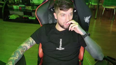 Snapshot of my_name_sinner chatting on 01/12/25, 10:22 you can call me Sinner online show from 01/12/25, 10:22