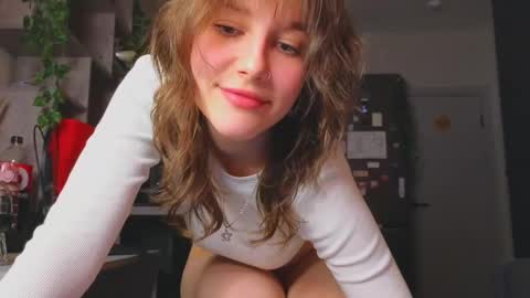 Snapshot of my_parisss chatting on 12/18/24, 06:10 PARIS online show from 12/18/24, 06:10
