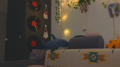 Snapshot of my_parisss chatting on 01/05/25, 10:40 PARIS online show from 01/05/25, 10:40