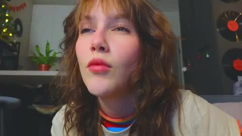 Snapshot of my_parisss chatting on 01/06/25, 01:42 PARIS online show from 01/06/25, 01:42