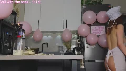 Snapshot of my_parisss chatting on 02/14/25, 07:33 PARIS online show from 02/14/25, 07:33