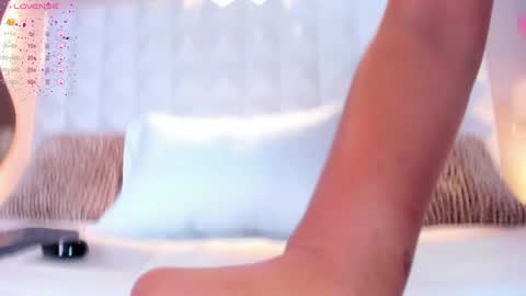 Mariana Evans online show from 12/19/24, 11:39