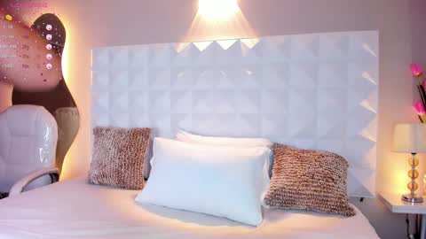 Mariana Evans online show from 01/10/25, 11:33