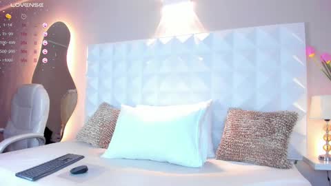 Mariana Evans online show from 03/01/25, 11:39