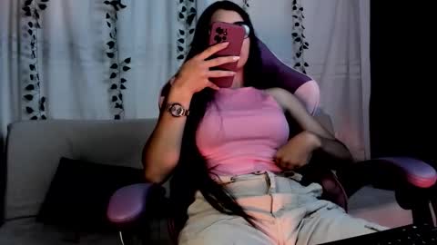 Snapshot of mya_goth chatting on 10/07/25, 02:31 mya and richard online show from 10/07/25, 02:31
