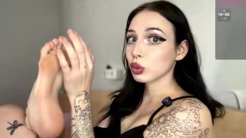 Viola online show from 09/11/25, 07:52