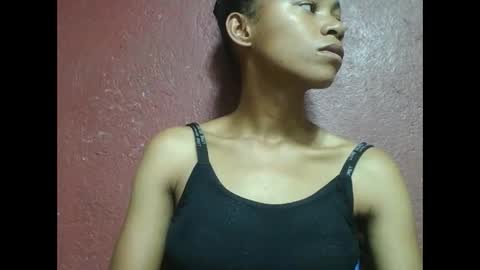 Snapshot of myaldiah chatting on 02/17/25, 12:59 myaldiah online show from 02/17/25, 12:59