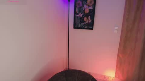 Snapshot of mycaliope chatting on 12/07/24, 11:34 Caliope online show from 12/07/24, 11:34