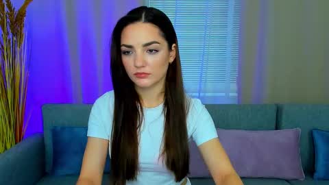 Ella online show from 10/14/25, 01:23