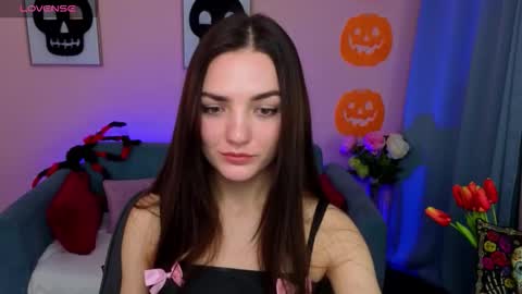 Ella online show from 10/27/25, 11:09