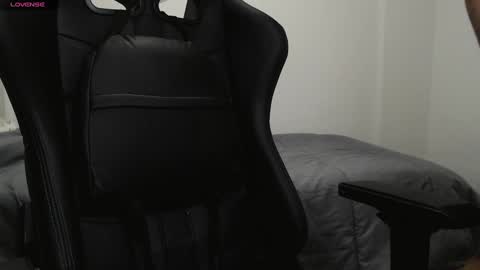 Snapshot of myhairymacho chatting on 01/11/25, 02:04 Juan  OF  myhairymacho online show from 01/11/25, 02:04
