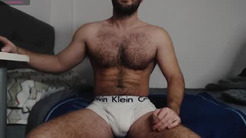 Snapshot of myhairymacho chatting on 02/23/25, 06:23 Juan  OF  myhairymacho online show from 02/23/25, 06:23