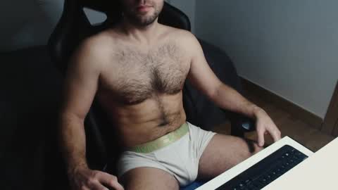 Snapshot of myhairymacho chatting on 03/01/25, 02:23 Juan  OF  myhairymacho online show from 03/01/25, 02:23