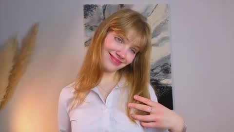 Snapshot of myismira chatting on 10/18/25, 04:37 Mira online show from 10/18/25, 04:37