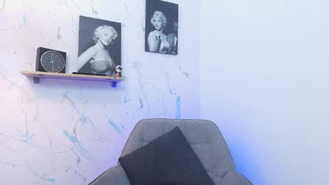 Mykel   online show from 11/24/25, 05:34