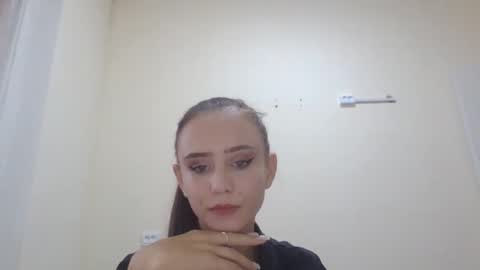 Snapshot of mylittle_flame chatting on 11/17/25, 12:11 mylittle_flame online show from 11/17/25, 12:11