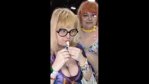 Myrtle Faust online show from 10/24/25, 10:06