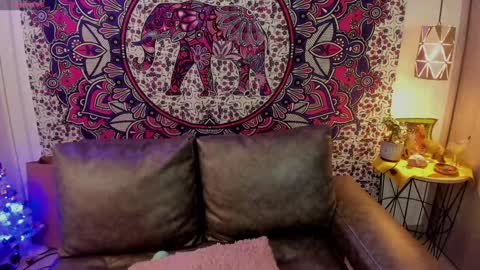 S A R A online show from 01/08/25, 04:55