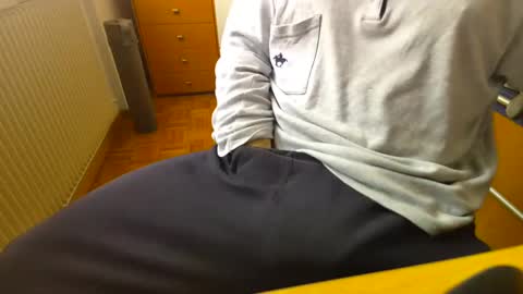 Snapshot of mysecr3tsins chatting on 12/02/24, 02:30 Ben online show from 12/02/24, 02:30