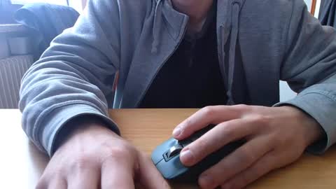 Snapshot of mysecr3tsins chatting on 12/13/24, 09:46 Ben online show from 12/13/24, 09:46