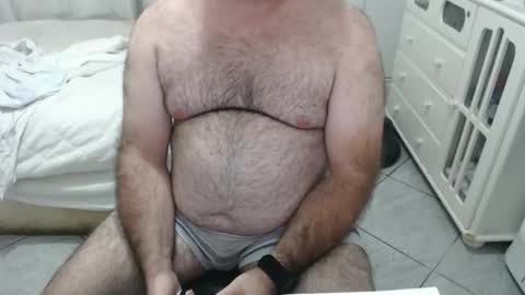 Snapshot of mysterbearmg chatting on 11/15/25, 01:47 mysterbearmg online show from 11/15/25, 01:47