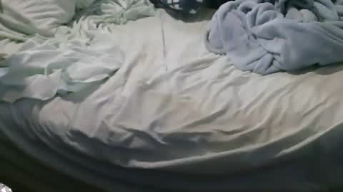 mysteriouswoman18 online show from 10/22/25, 09:47