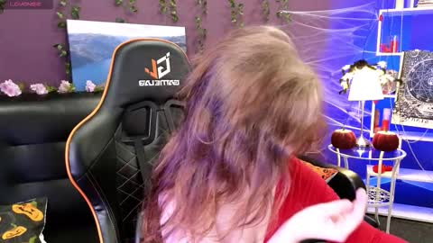 mystery_mary online show from 10/30/25, 10:49