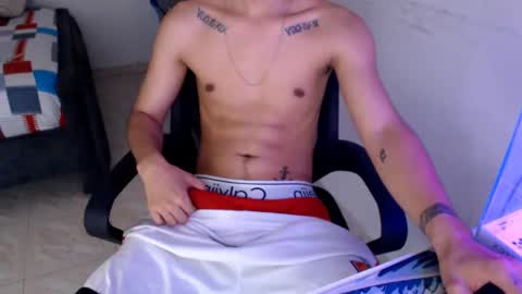 Snapshot of mysteryboy_thin16 chatting on 12/02/24, 09:06 mysteryboy_thin16 online show from 12/02/24, 09:06