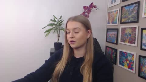 Erica online show from 01/29/25, 09:33