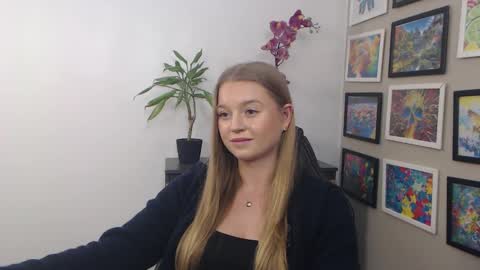 Erica online show from 02/07/25, 11:12