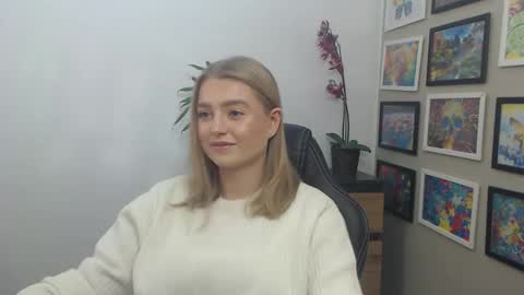 Erica online show from 10/31/25, 08:48