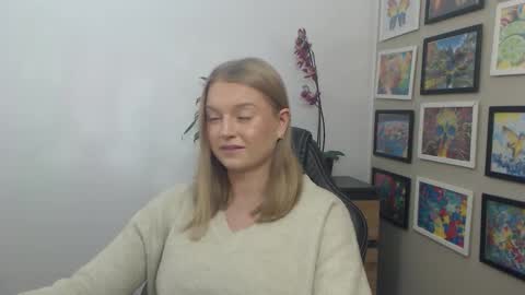 Erica online show from 11/21/25, 08:35