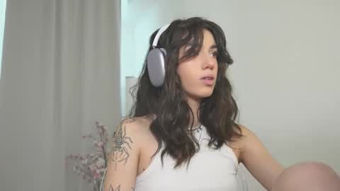 MILLI online show from 10/17/25, 08:50